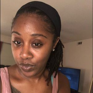 Meet your Posher, Latoya